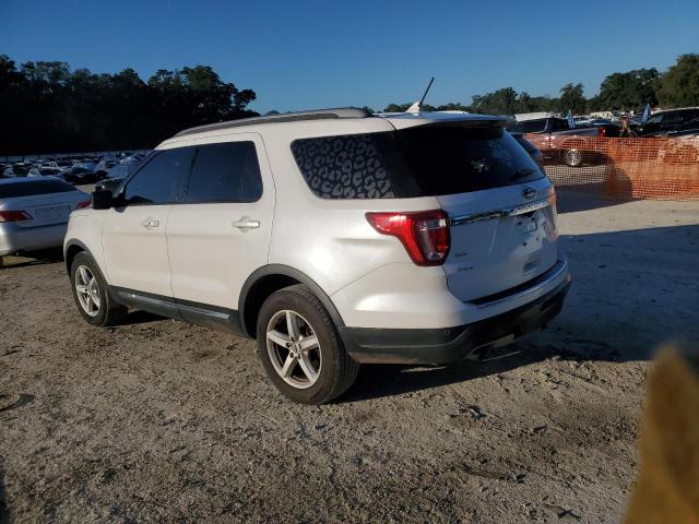 1FM5K7D86JGB27381 - 2018 FORD EXPLORER XLT WHITE photo 2