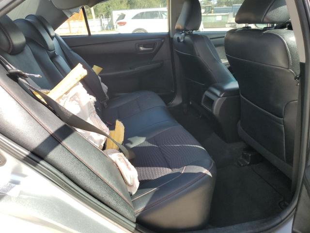 4T1BF1FK7FU106173 - 2015 TOYOTA CAMRY LE SILVER photo 10