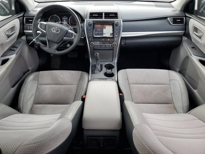 4T1BK1FK1FU567722 - 2015 TOYOTA CAMRY XSE WHITE photo 8