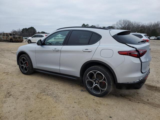 ZASPAKBN5M7D14943 - 2021 ALFA ROMEO STELVIO TI ნაცრისფერი ფოტო 2