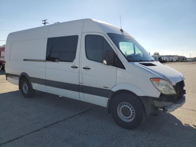 WD3PE8CC3D5769132 - 2013 MERCEDES-BENZ SPRINTER 2500 Սպիտակ լուսանկար 4