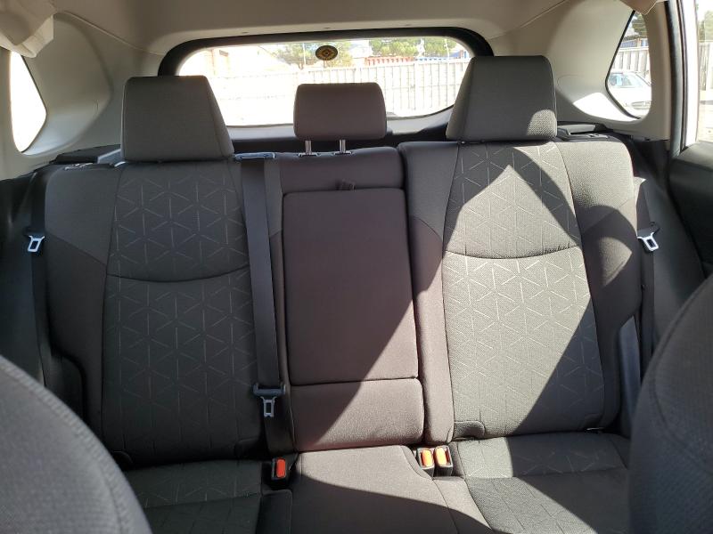 2T3W1RFV7NC181553 - 2022 TOYOTA RAV4 XLE WHITE photo 10