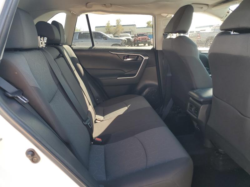 2T3W1RFV7NC181553 - 2022 TOYOTA RAV4 XLE WHITE photo 11