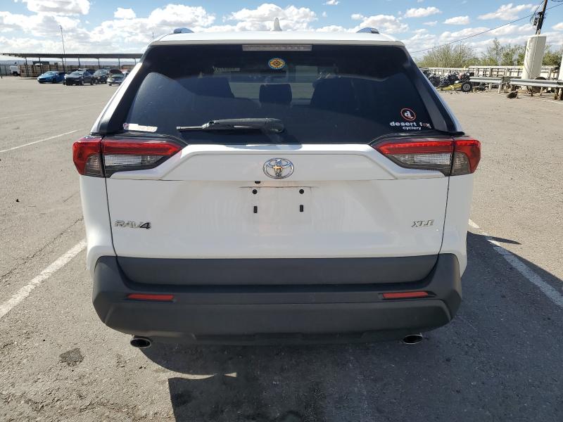 2T3W1RFV7NC181553 - 2022 TOYOTA RAV4 XLE WHITE photo 6