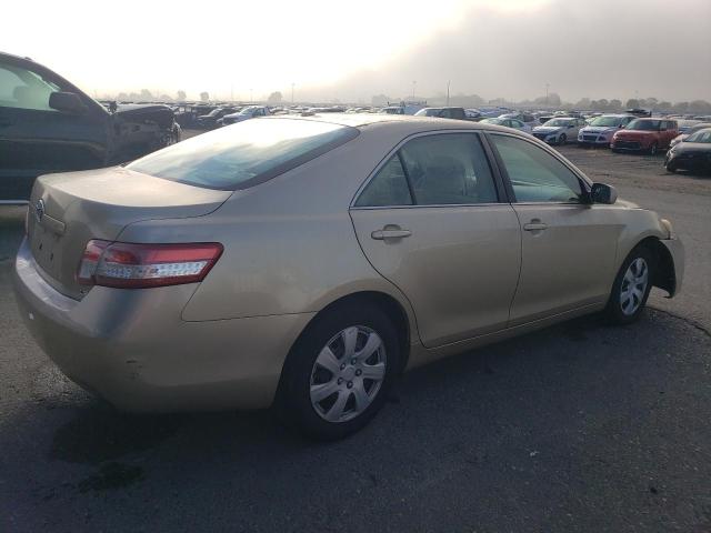 4T1BF3EK1AU028138 - 2010 TOYOTA CAMRY BASE GOLD photo 3