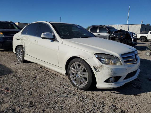 WDDGF54X28R017154 - 2008 MERCEDES-BENZ C 300 WHITE photo 4