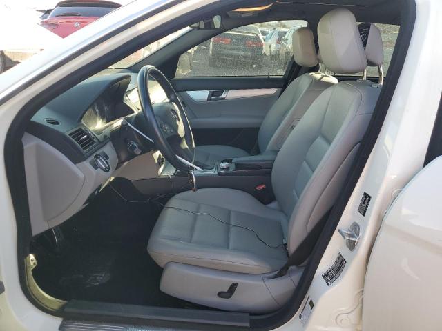 WDDGF54X28R017154 - 2008 MERCEDES-BENZ C 300 WHITE photo 7