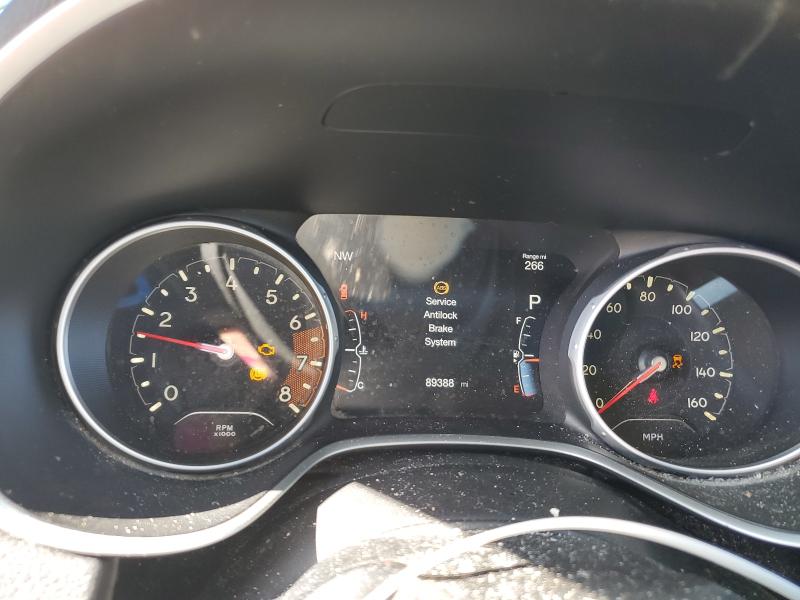 3C4NJCBB9JT124145 - 2018 JEEP COMPASS LATITUDE Noir photo 9