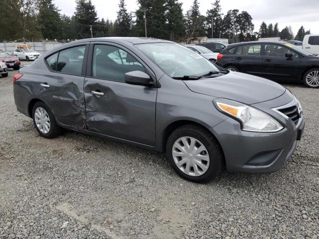 3N1CN7APXKL832750 - 2019 NISSAN VERSA S Grau Foto 4