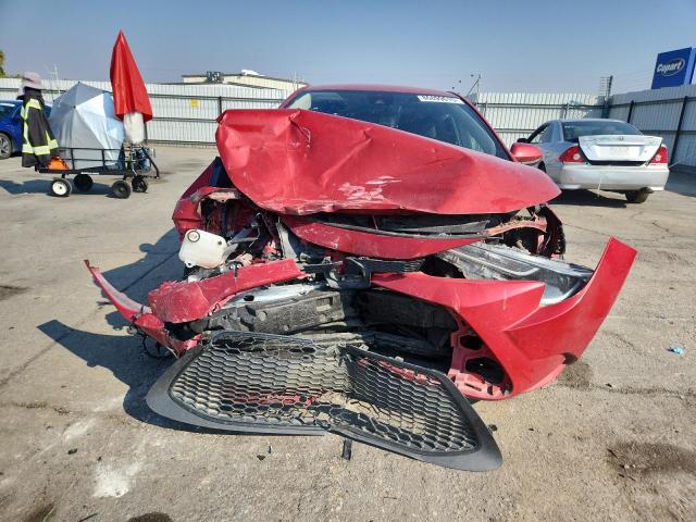 5YFEPMAE2MP199082 - 2021 TOYOTA COROLLA LE წითელი ფოტო 5
