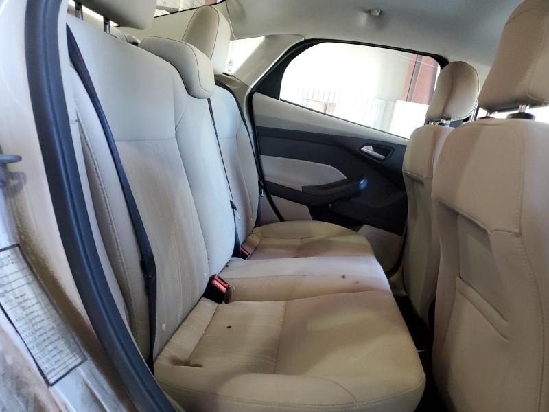 1FADP3F23JL237420 - 2018 FORD FOCUS SE თეთრი ფოტო 10