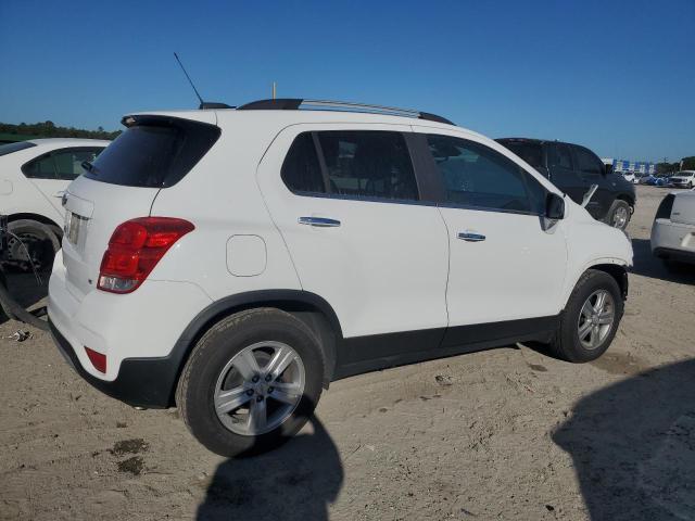 KL7CJLSB0KB911749 - 2019 CHEVROLET TRAX 1LT WHITE photo 3