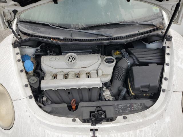 3VWPG3AG7AM015470 - 2010 VOLKSWAGEN NEW BEETLE WHITE photo 11