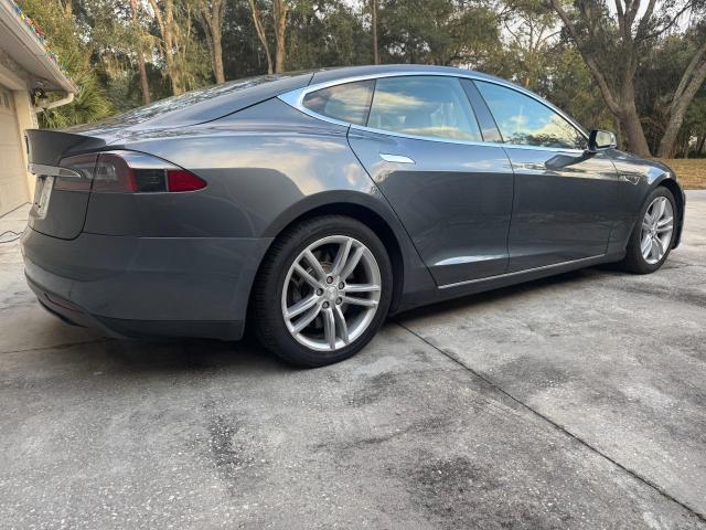 5YJSA1AC6DFP10886 - 2013 TESLA MODEL S 灰色 照片 4