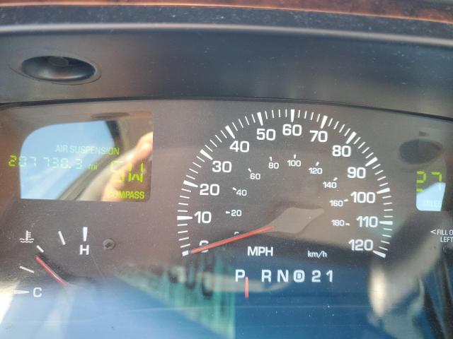 1LNHM81W8YY928351 - 2000 LINCOLN TOWN CAR EXECUTIVE Schwarz Foto 9