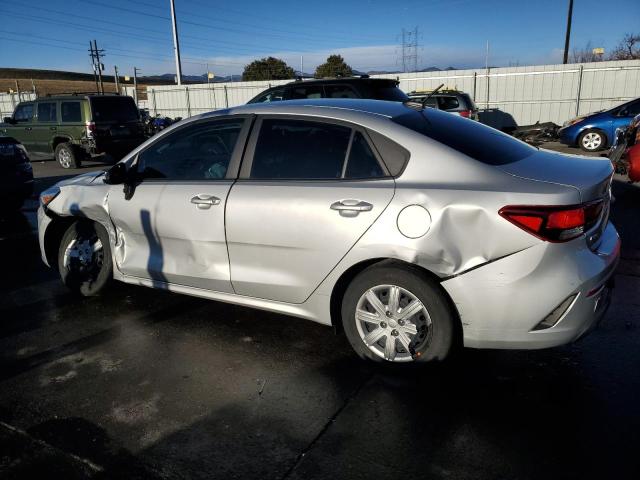 3KPA24AD3NE485871 - 2022 KIA RIO LX SILVER photo 2