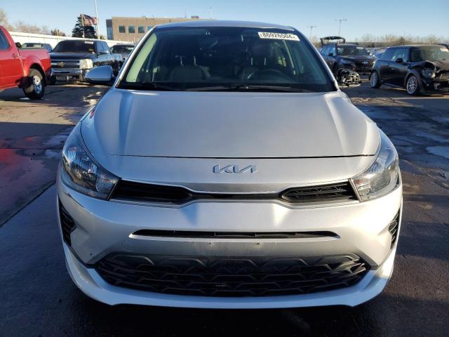 3KPA24AD3NE485871 - 2022 KIA RIO LX SILVER photo 5