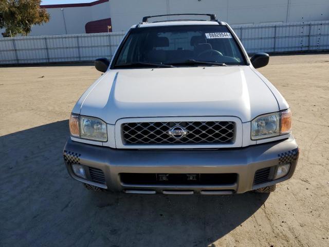 JN8AR07Y5YW436829 - 2000 NISSAN PATHFINDER LE თეთრი ფოტო 5