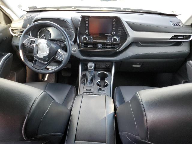 5TDGZRBH1NS571920 - 2022 TOYOTA HIGHLANDER XLE GRAY photo 8