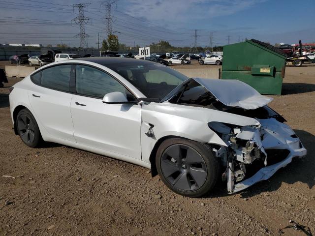 5YJ3E1EB7MF992742 - 2021 TESLA MODEL 3 WHITE photo 4