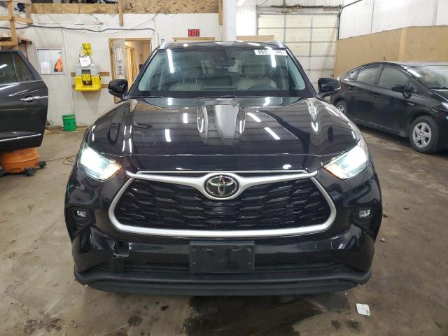 5TDGZRBH1NS213216 - 2022 TOYOTA HIGHLANDER XLE BLACK photo 5