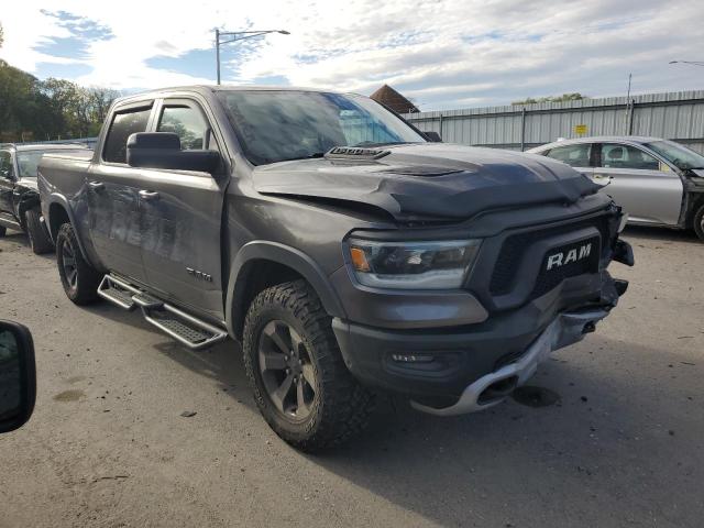 1C6SRFLT4KN743085 - 2019 RAM 1500 REBEL ნაცრისფერი ფოტო 4