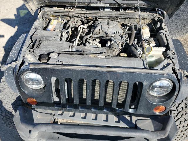 1C4AJWAG3CL258130 - 2012 JEEP WRANGLER SPORT 黑色 照片 12