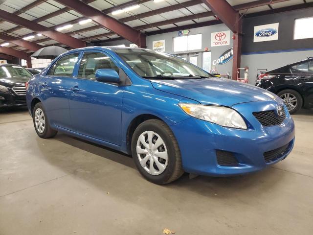 2T1BU4EEXAC380903 - 2010 TOYT COROLLA BASE أزرق صورة 4