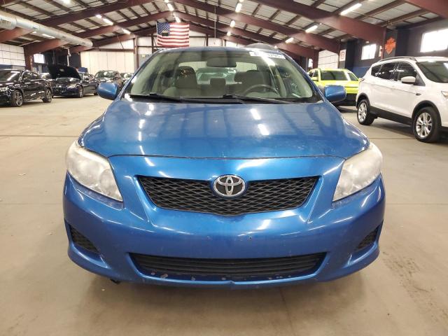 2T1BU4EEXAC380903 - 2010 TOYT COROLLA BASE أزرق صورة 5