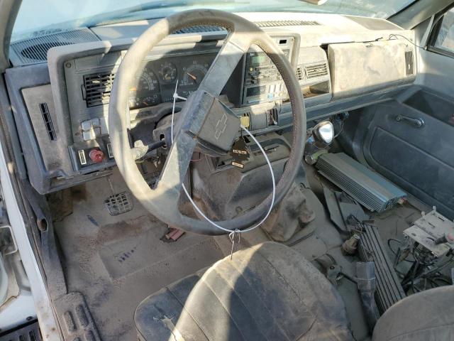 1GBT7H4C11J505900 - 2001 CHEVROLET C-SERIES C7H064 WHITE photo 8