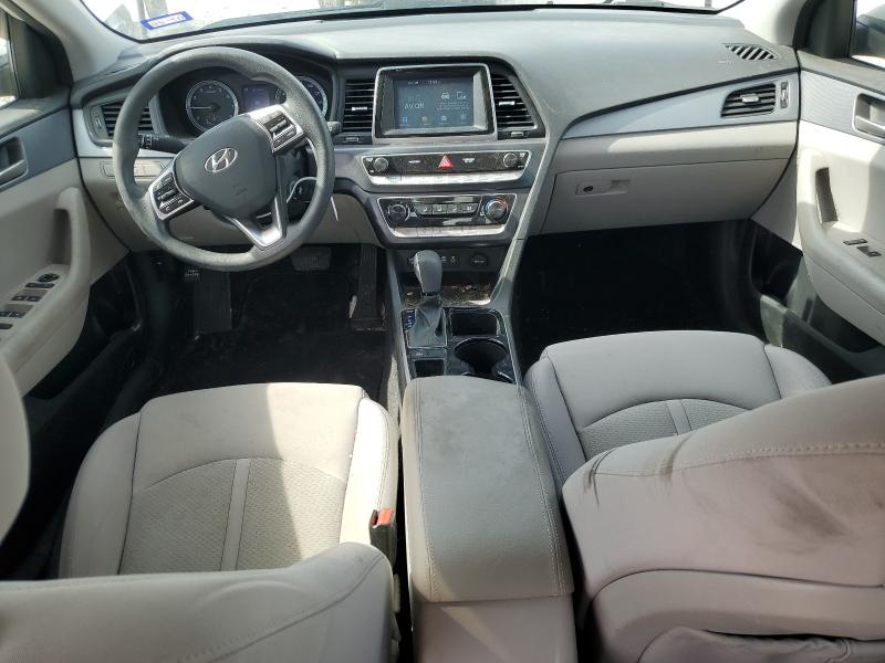 5NPE24AF5JH665913 - 2018 HYUNDAI SONATA SE WHITE photo 8