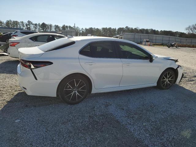 4T1G11AK8RU886538 - 2024 TOYOTA CAMRY SE NIGHT SHADE WHITE photo 3