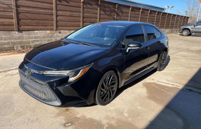 5YFEPMAE8MP200669 - 2021 TOYOTA COROLLA LE BLACK photo 2