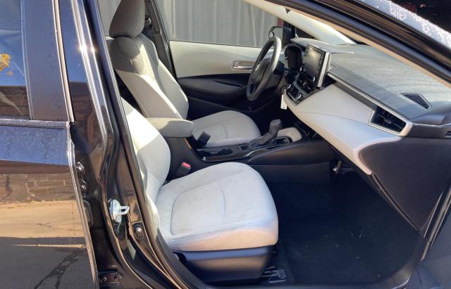 5YFEPMAE8MP200669 - 2021 TOYOTA COROLLA LE BLACK photo 5