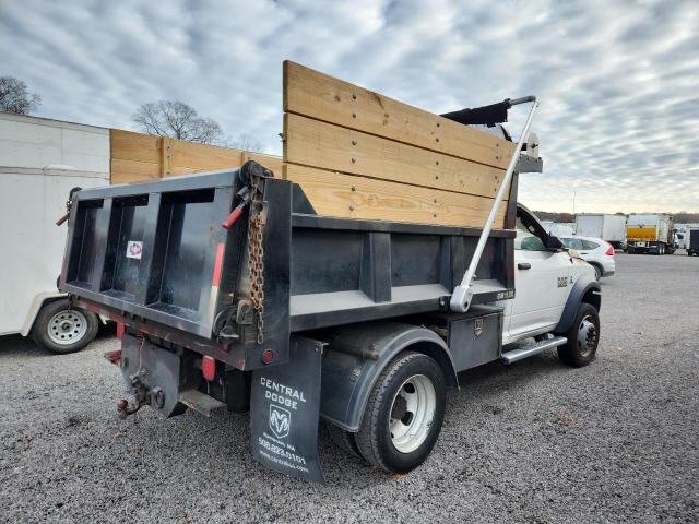 3C7WRNAL7JG237946 - 2018 RAM 5500 白色 照片 4