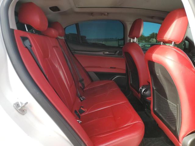 ZASFAKBN1J7B74851 - 2018 ALFA ROMEO STELVIO TI WHITE photo 11