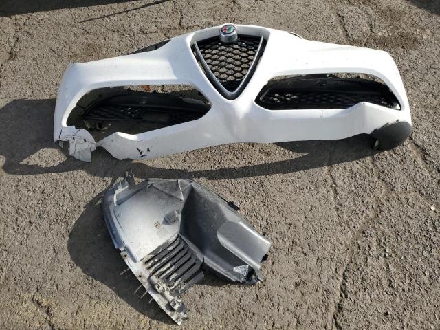 ZASFAKBN1J7B74851 - 2018 ALFA ROMEO STELVIO TI WHITE photo 13