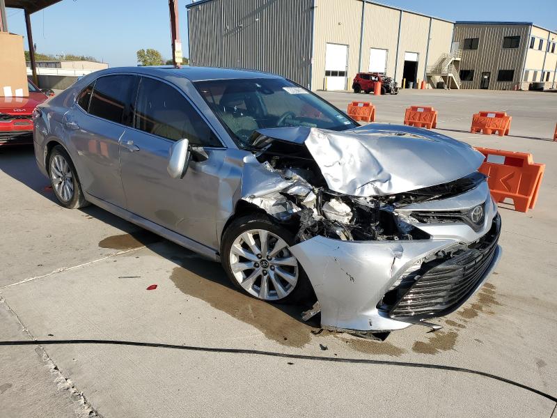 4T1B11HK1KU721954 - 2019 TOYOTA CAMRY L SILVER photo 4