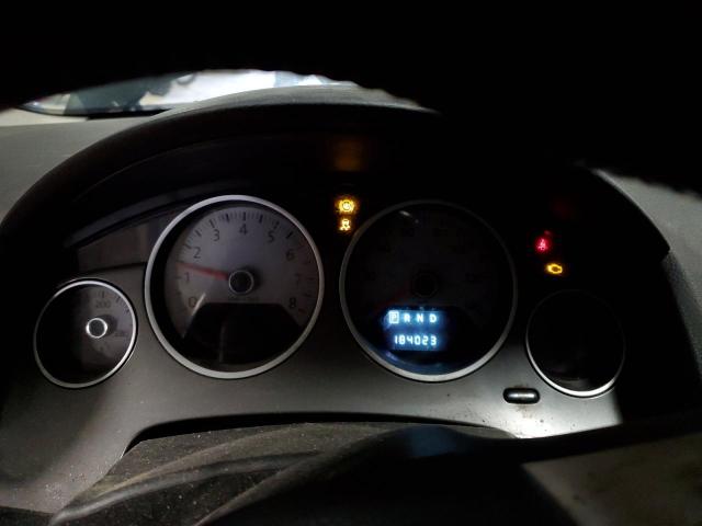 2V4RW4DG2BR670703 - 2011 VOLKSWAGEN ROUTAN S BLACK photo 9