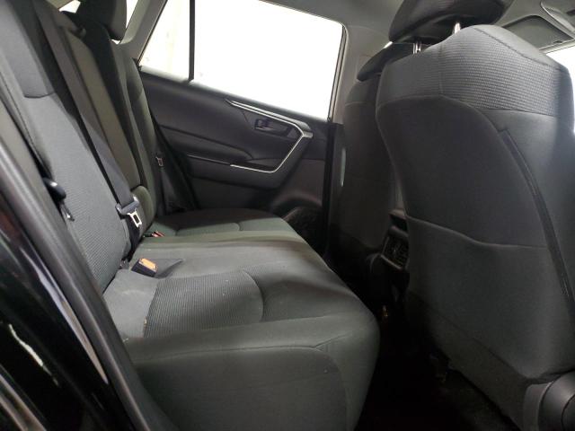 2T3F1RFV7RC457896 - 2024 TOYOTA RAV4 LE 黑色 照片 11