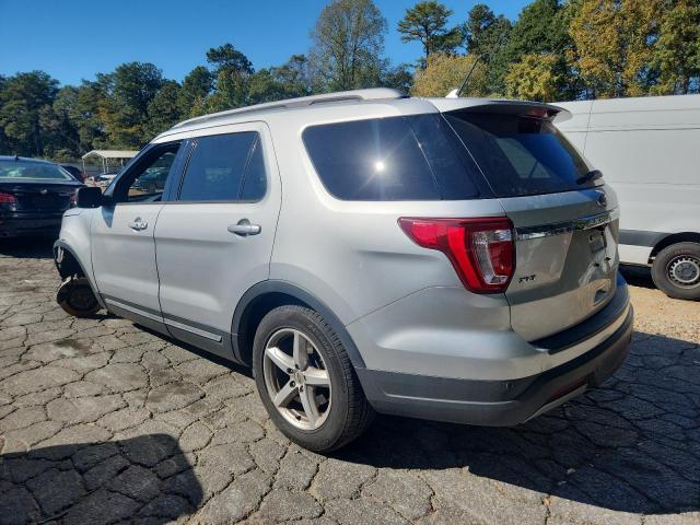 1FM5K7D81KGA85168 - 2019 FORD EXPLORER XLT Gümüş fotoğraf 2