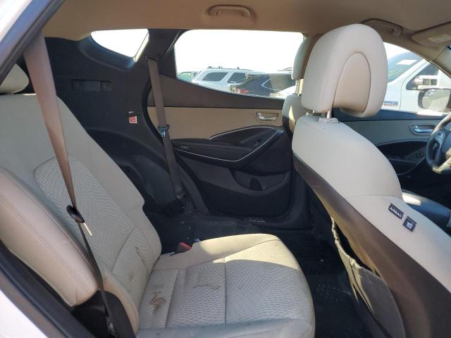 5NMZT3LB6HH026899 - 2017 HYUNDAI SANTA FE S WHITE photo 10