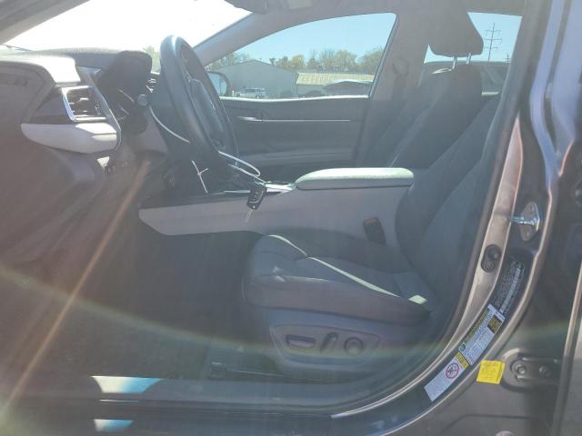 4T1B11HKXJU020456 - 2018 TOYOTA CAMRY L GRAY photo 7