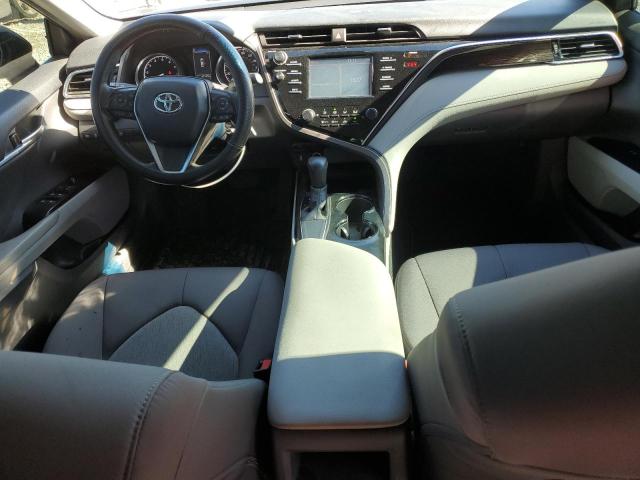 4T1B11HKXJU020456 - 2018 TOYOTA CAMRY L GRAY photo 8