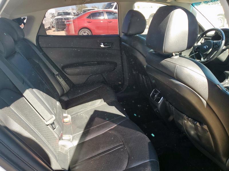 5XXGU4L32JG232339 - 2018 KIA OPTIMA EX თეთრი ფოტო 10