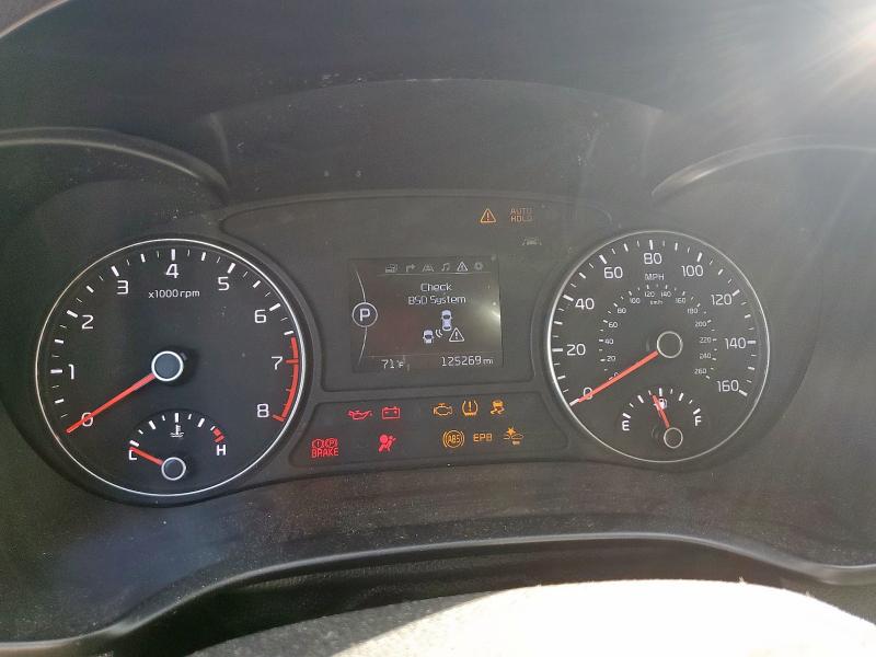 5XXGU4L32JG232339 - 2018 KIA OPTIMA EX თეთრი ფოტო 9