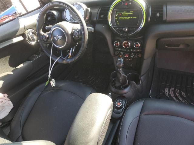 WMWXP5C51J3C65265 - 2018 MINI COOPER ORANGE photo 8