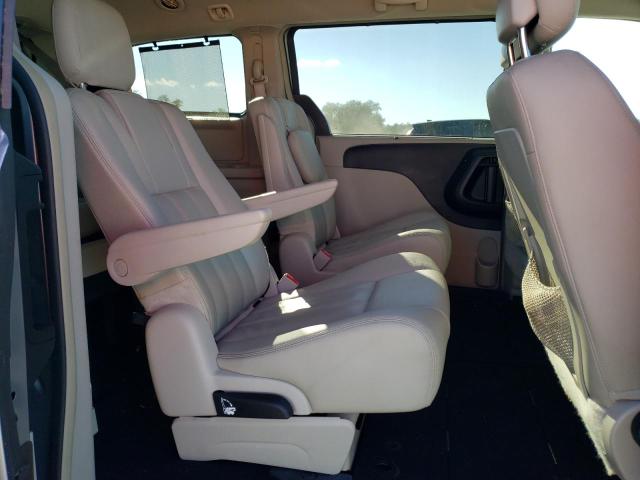 2C4RC1BG4FR707356 - 2015 CHRYSLER TOWN & COU TOURING SILVER photo 11