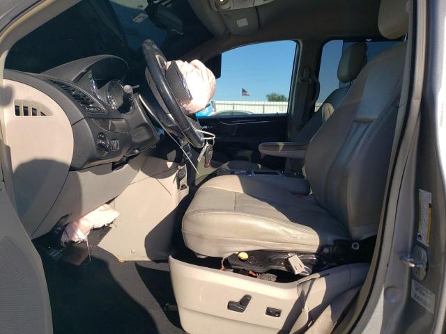 2C4RC1BG4FR707356 - 2015 CHRYSLER TOWN & COU TOURING SILVER photo 7