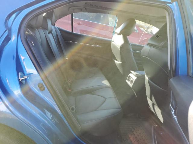 4T1B61HK6KU258565 - 2019 TOYOTA CAMRY XSE Blau Foto 10